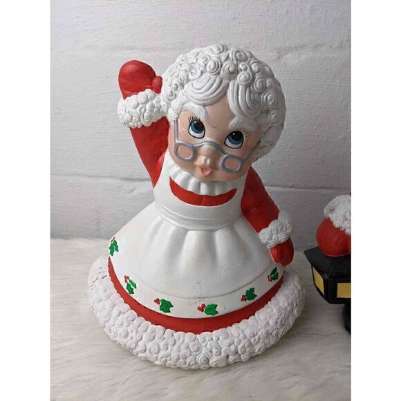 Atlantic Molds Ceramic Santa and Mrs Claus Statue Handmade Figurine to Display i - Picture 3 of 13